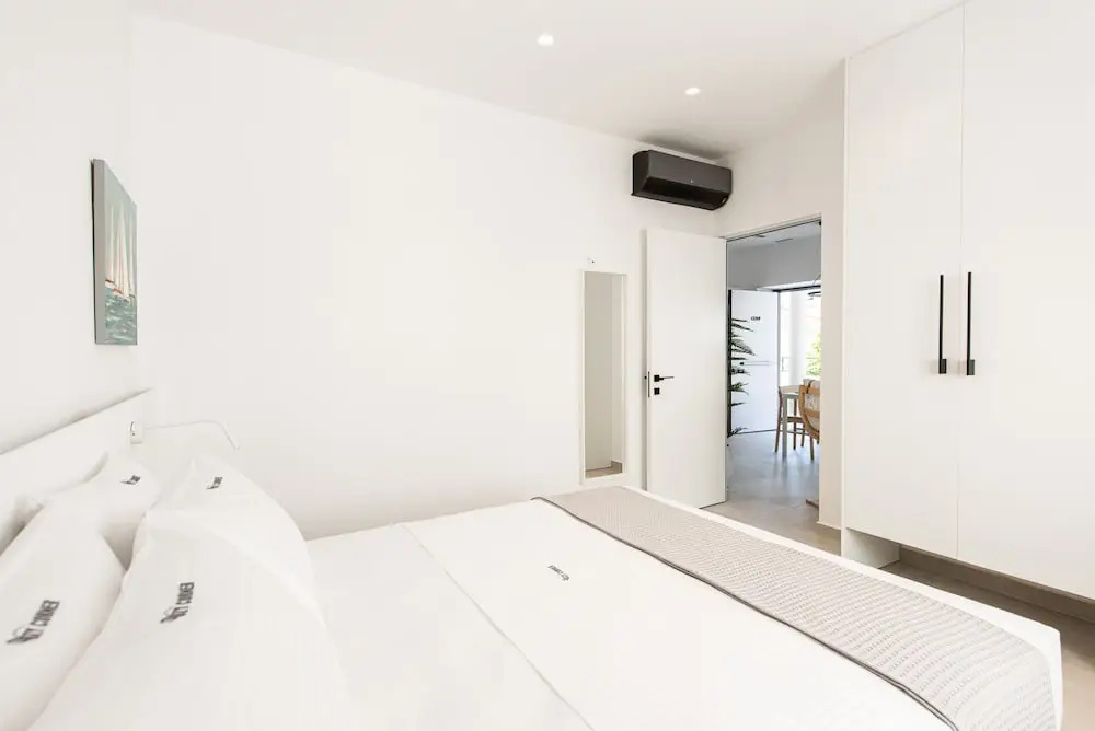 Cozy Corner Luxury Apartments