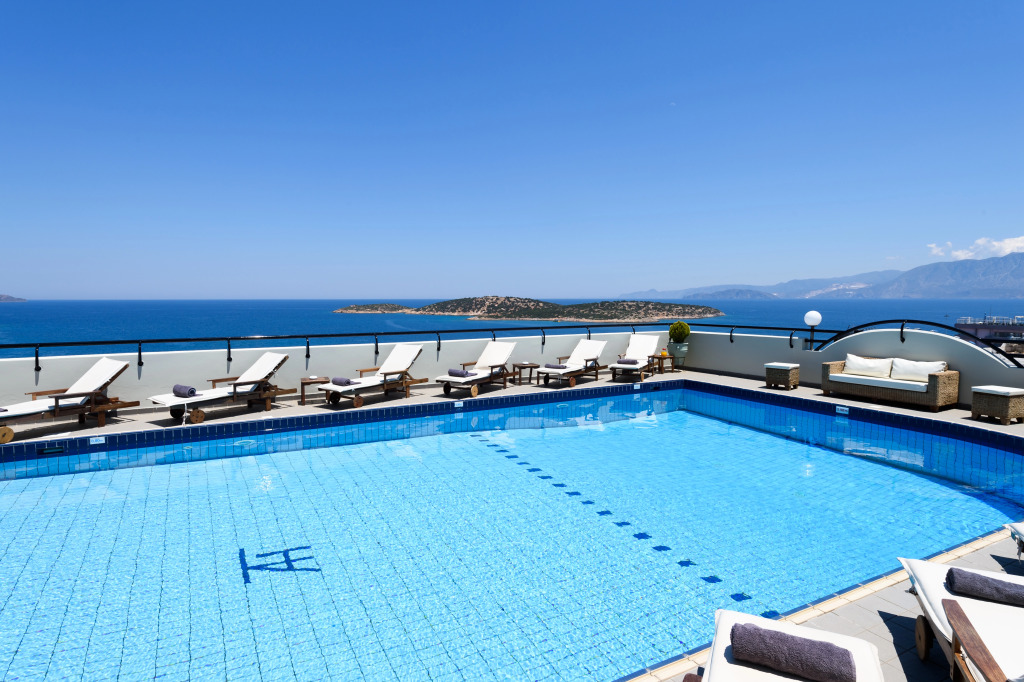 Alantha Apartments