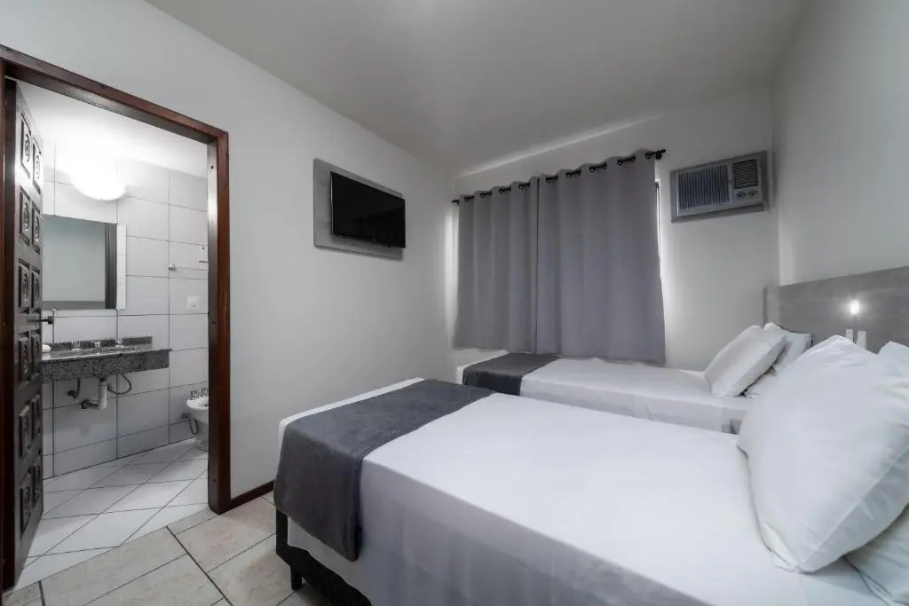 Lumar Hotel