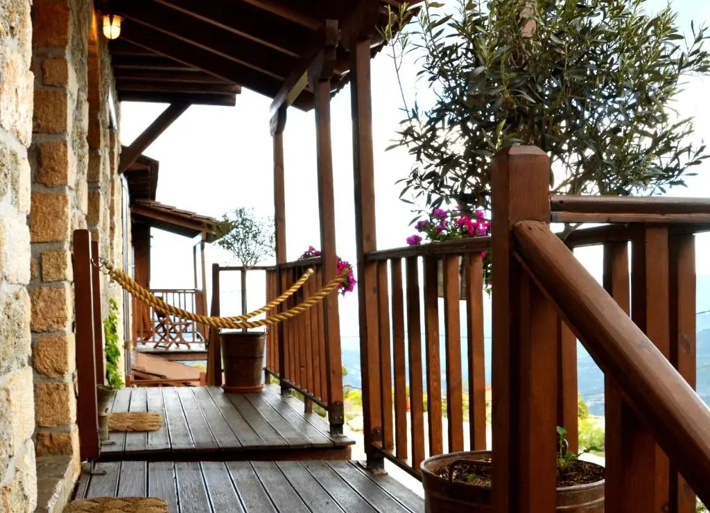 Nymfes Guesthouse