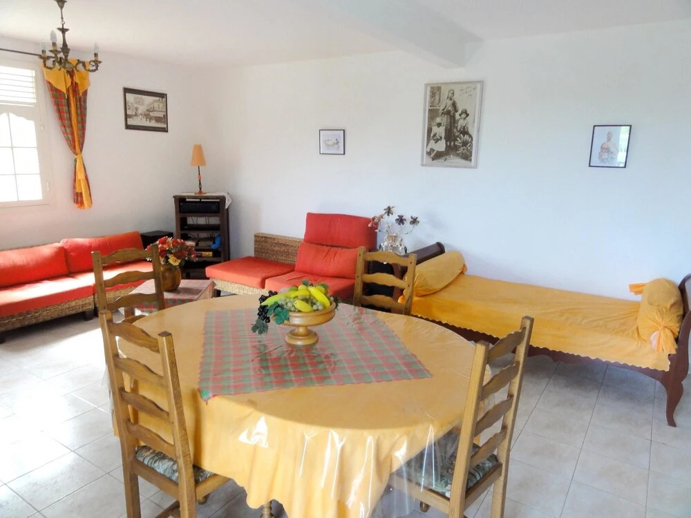 Apartment With one Bedroom in Capesterre de Marie Galante, With Enclos