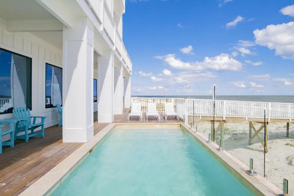"The Pearl" Gulf Front Wprvt Heated Pool, 12 Bdrm 125Bath "Alvacationrentals"