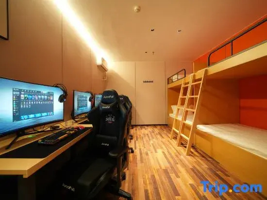 SOLO Esports Hotel