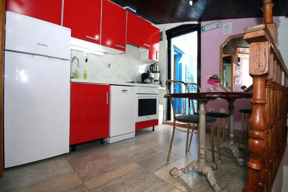 Holiday House Serov