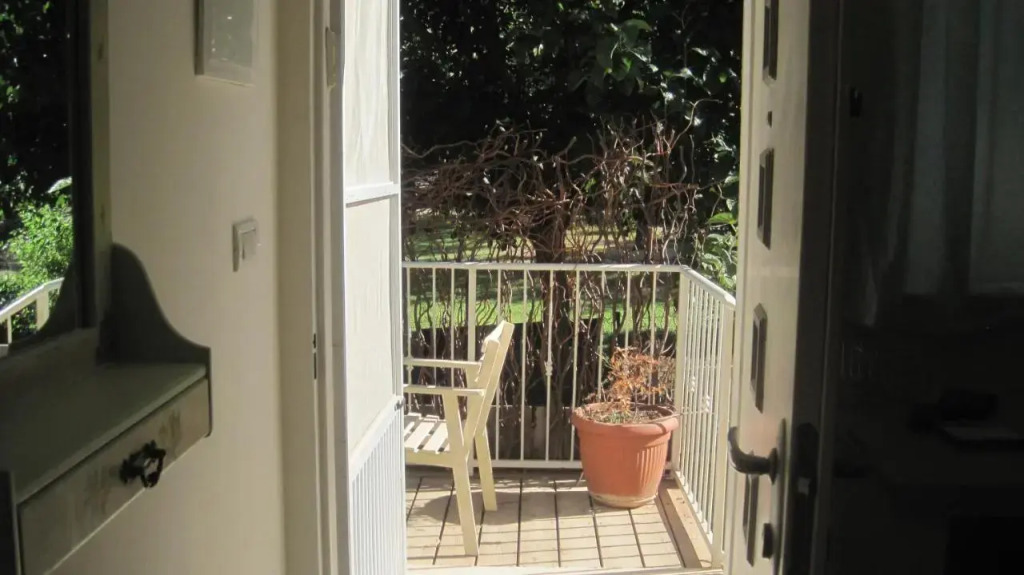 The House By The Mulberry Tree