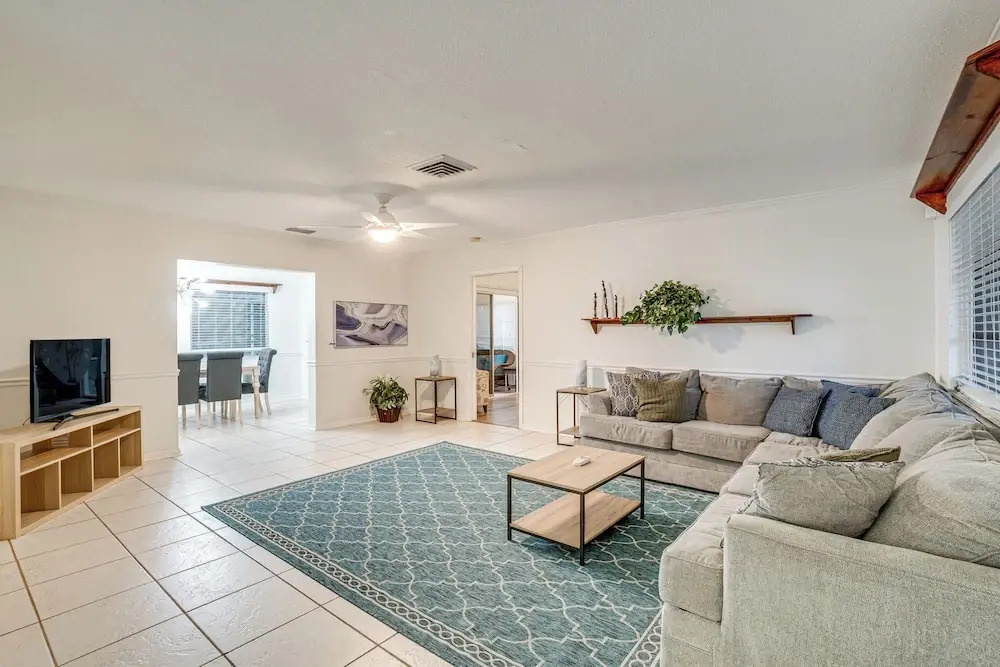 2 Mi to Beach: Home w/ Pool in Venice