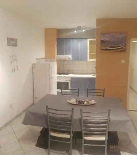 Apartman 4 kilometar to city centar
