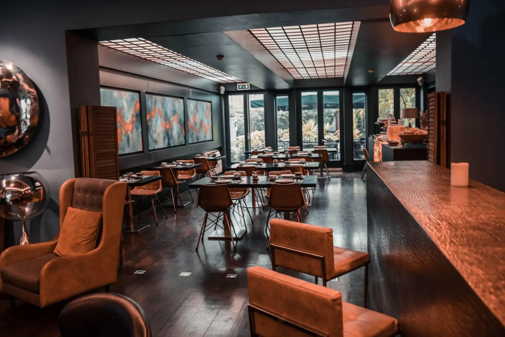 Hotel 55