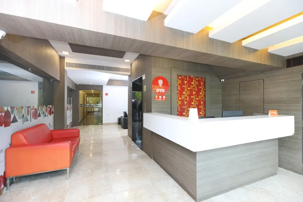 OYO 15714 Nachiappa Residency