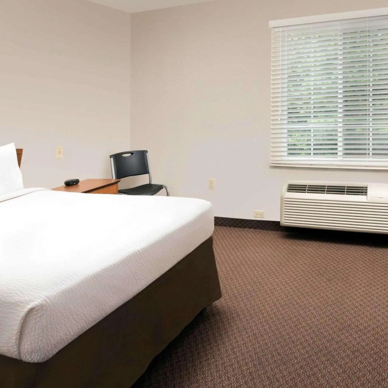 WoodSpring Suites Savannah Garden City