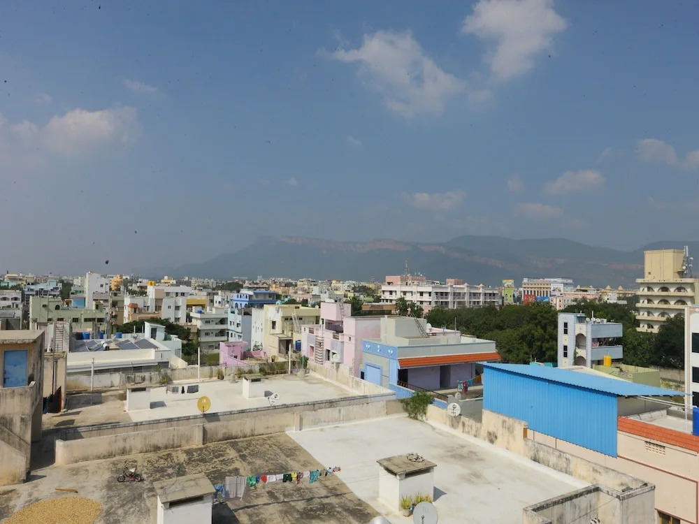 Sreenivas Serviced Apartment