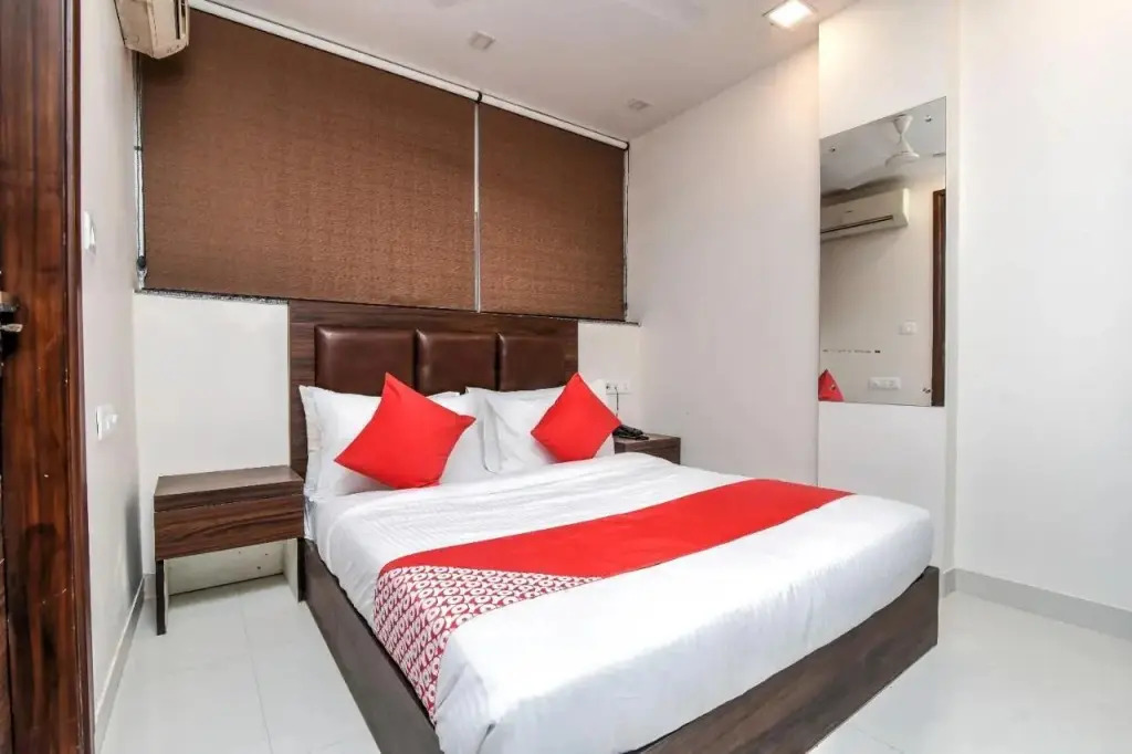Priya Stays by OYO Rooms