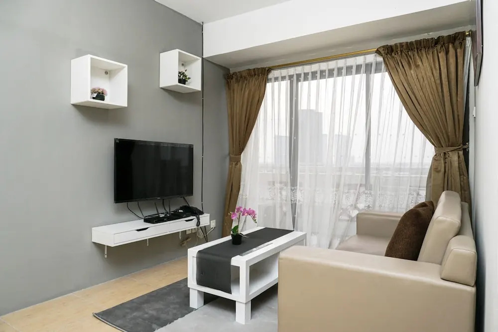 Spacious and Comfortable 2BR Puri Garden Apartment