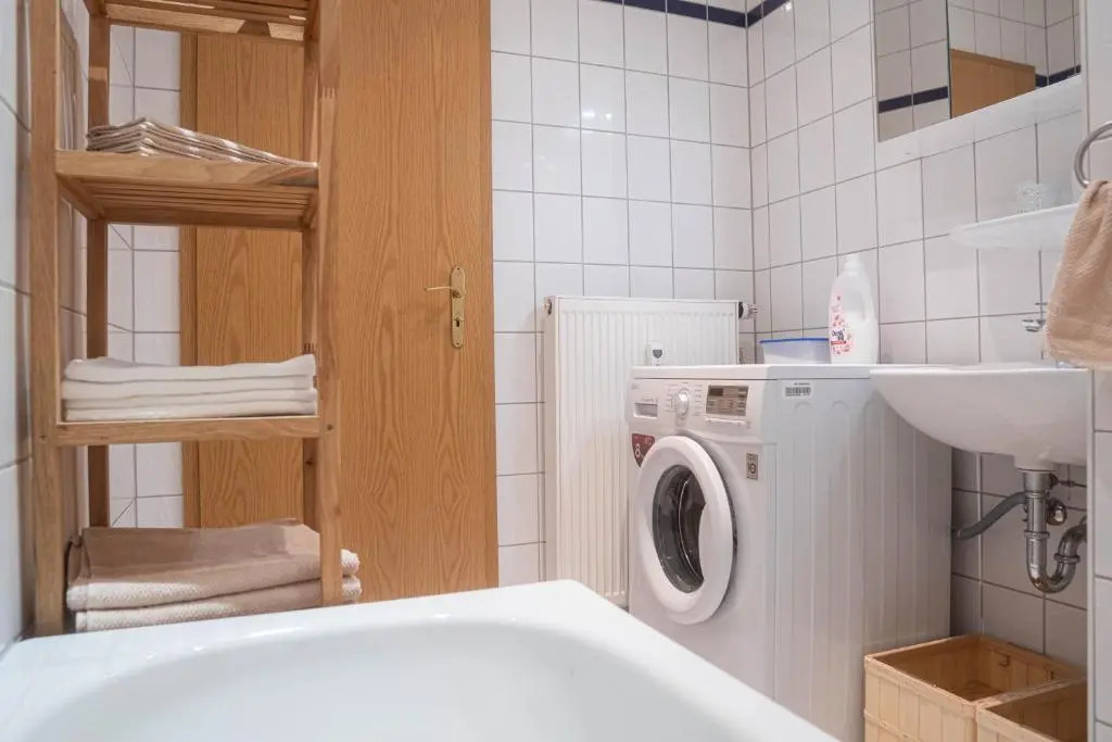 Gemutliche 45m² Wohnung Mit Netflix & Disney+