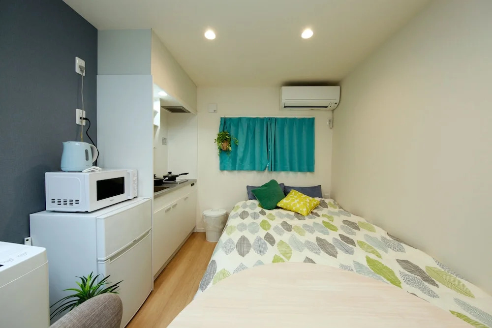 Jr Station Apartment 2F