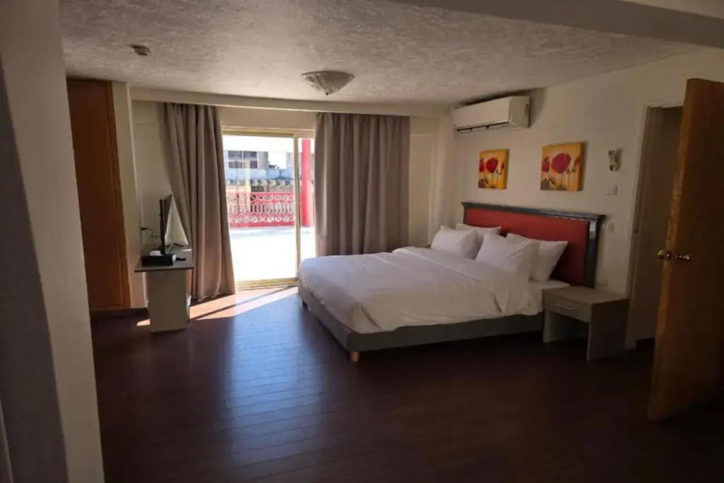 Manara Riva Suites