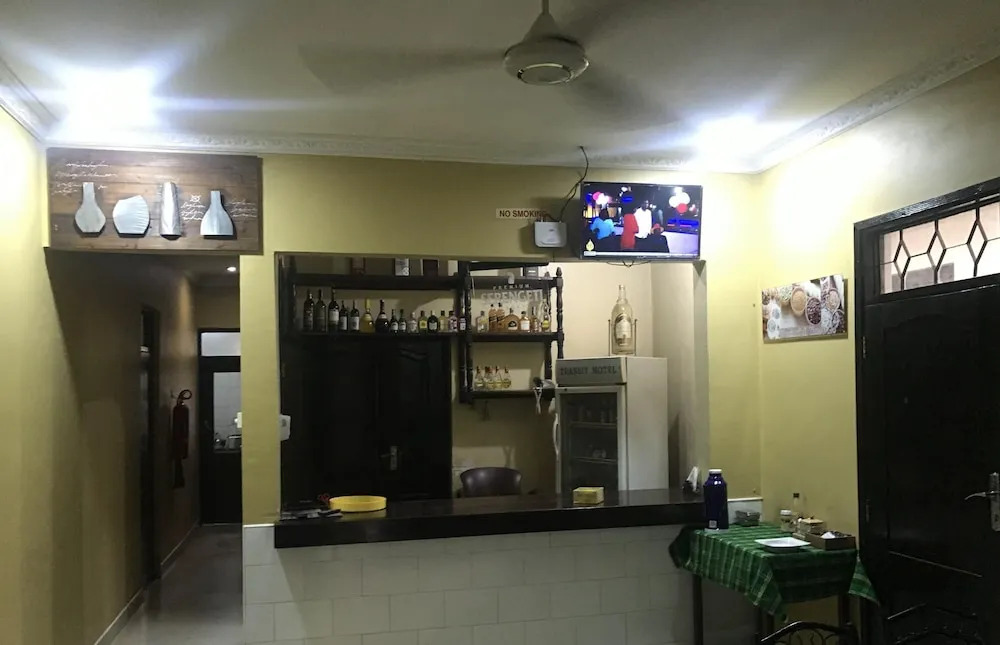 Triniti Airport Hotel