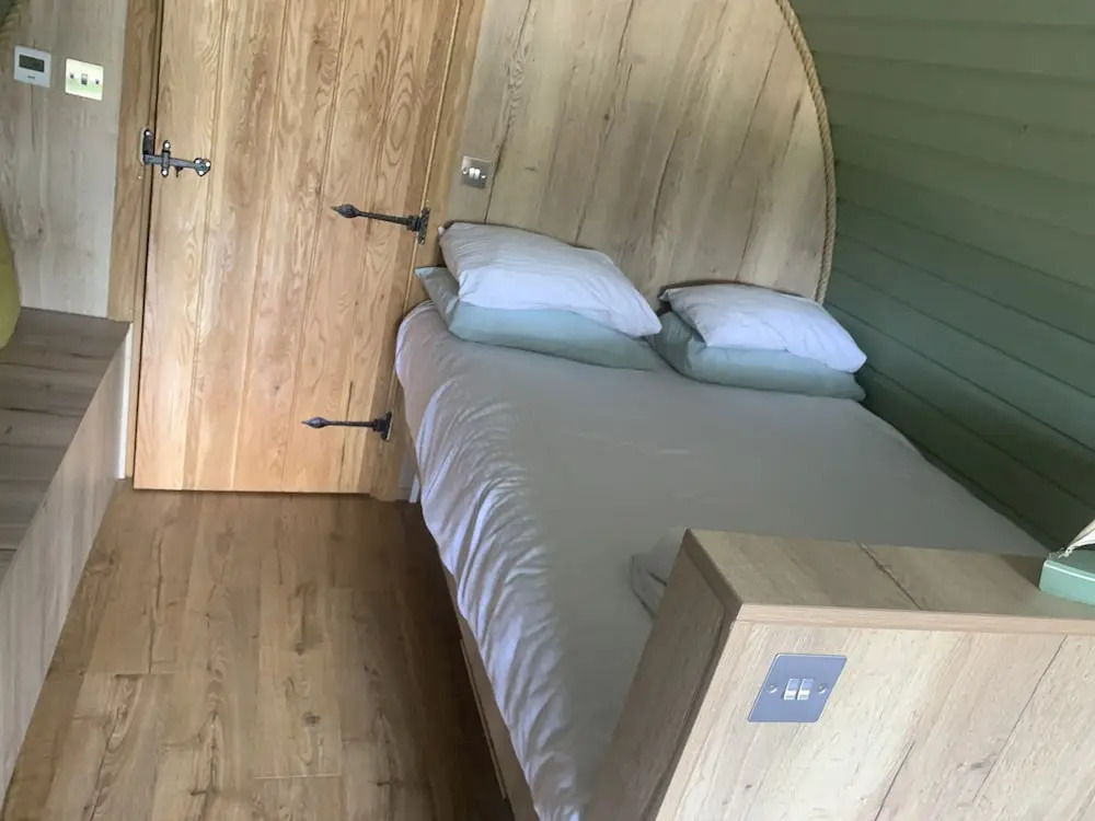 Cosy Escape Heated Luxury pod With hot tub