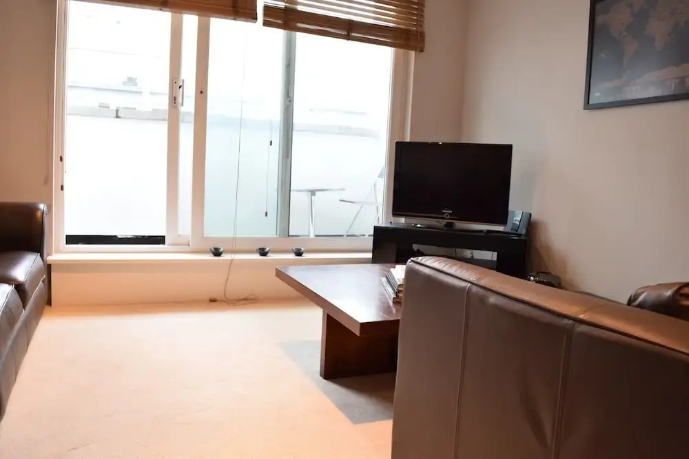 Lovely 2 Bedroom Apartment in Putney
