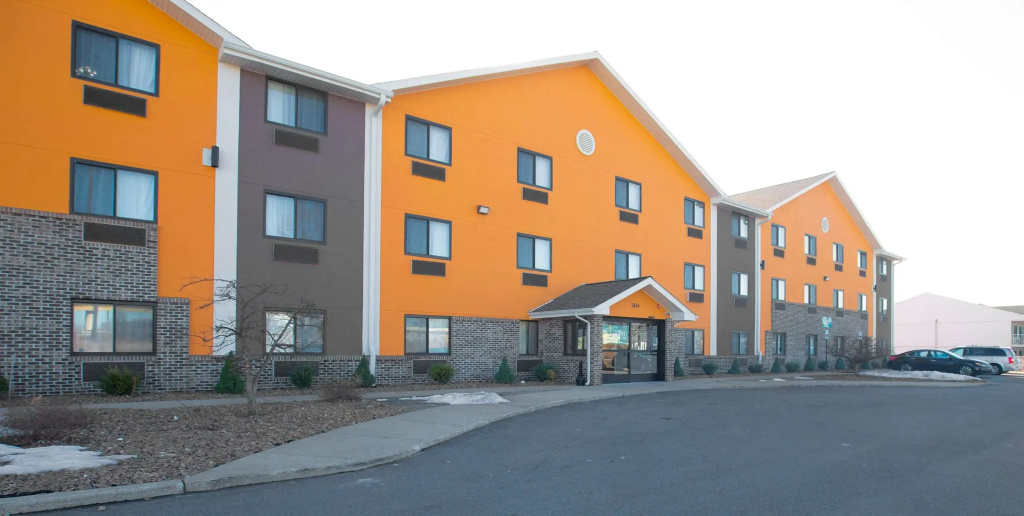 Quality Inn & Suites Hammond Near I-8090