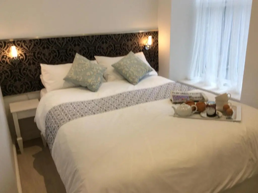 Marine Terrace Apartments