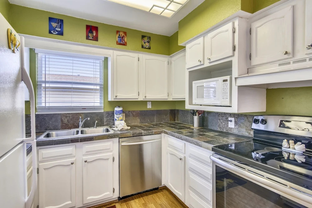 Sir Reel - 3 Br Home