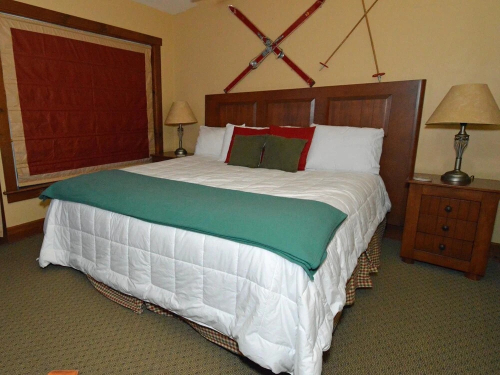 3br+: Camp 4 # 11
