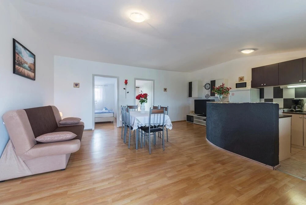 Stunning Home in Vodnjan With Wifi and 2 Bedrooms