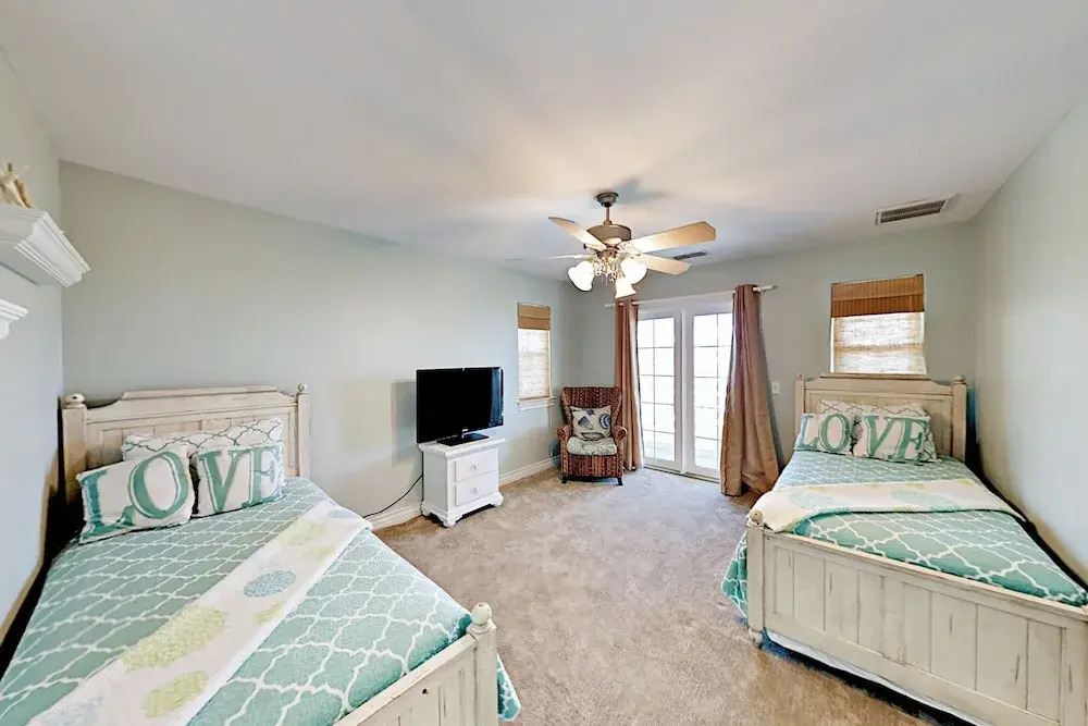 Royal Sands Home 4 Bedrooms 4 Bathrooms Home