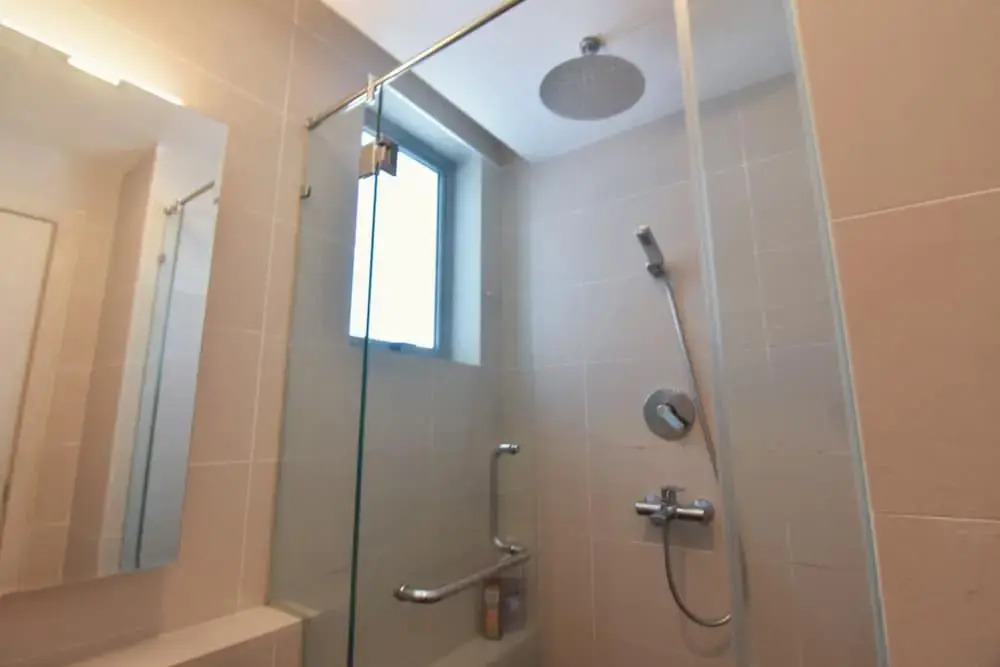 Pet Friendly Comfy 3BR Apt Bathtub & Parking