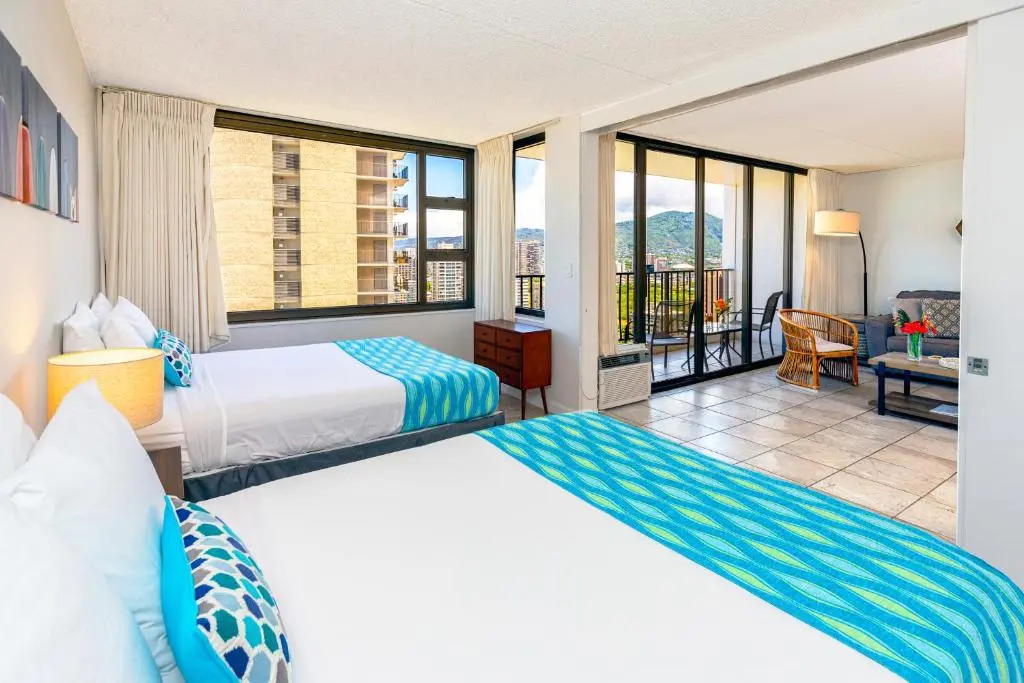 29th Floor Condo with Ocean Views, WiFi, Parking, AC - Short Walk to Beach!