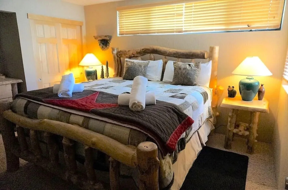 511 2 Bedroom Home