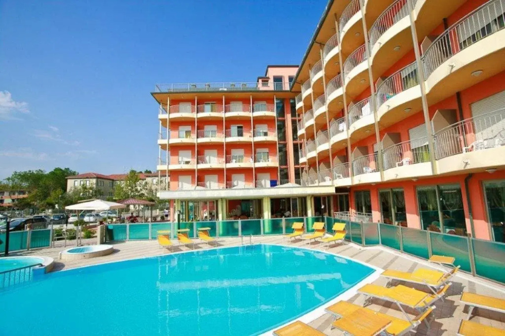 Hotel Adria Beach Club