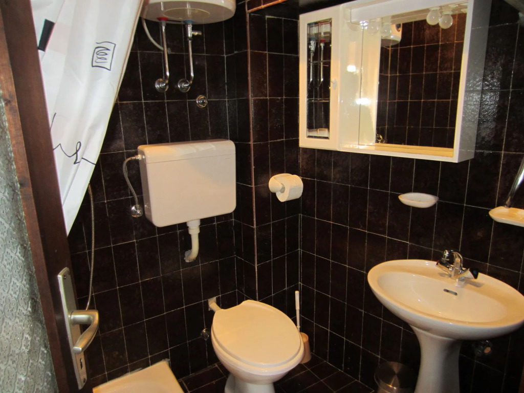 Apartment Božo A1 Omis, Riviera Omis