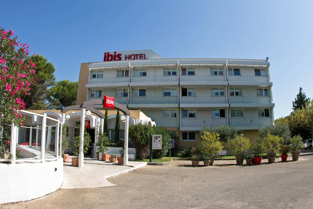 ibis Nîmes Ouest