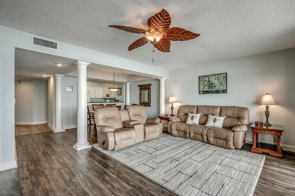 South Wind 1106 (3 Bedroom, Sleeps 10)