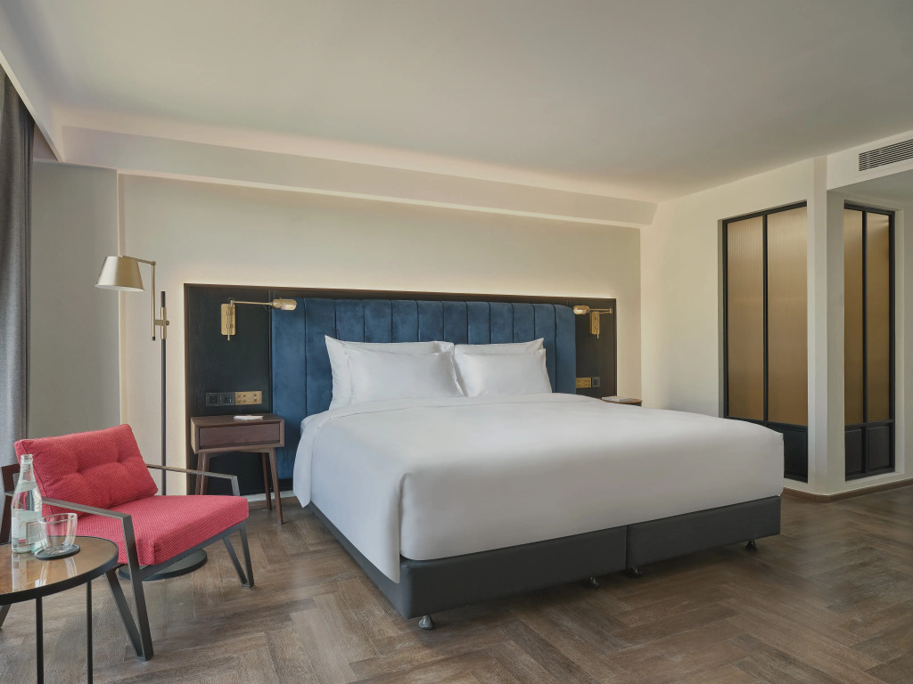 Public House Bangkok, a Member of Design Hotels