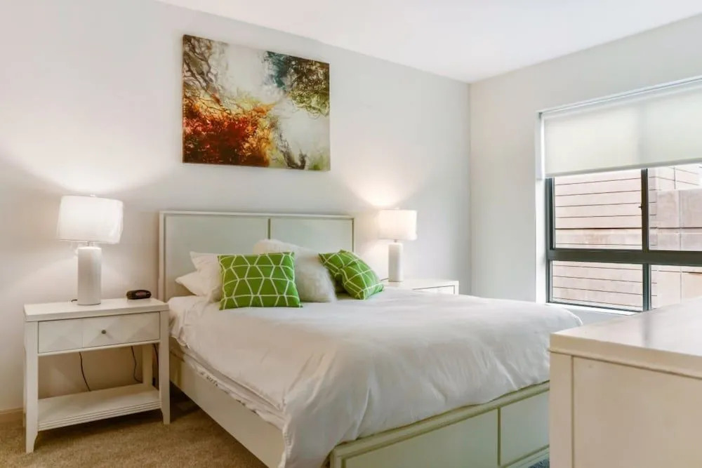 Bluebird Suites near Cleveland Clinic