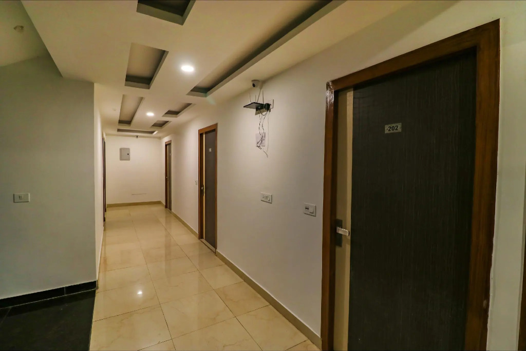Hotel GROSS INTERNATIONAL NEAR DELHI AIRPORT