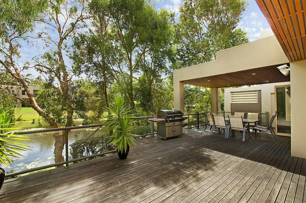 The Lakes Coolum