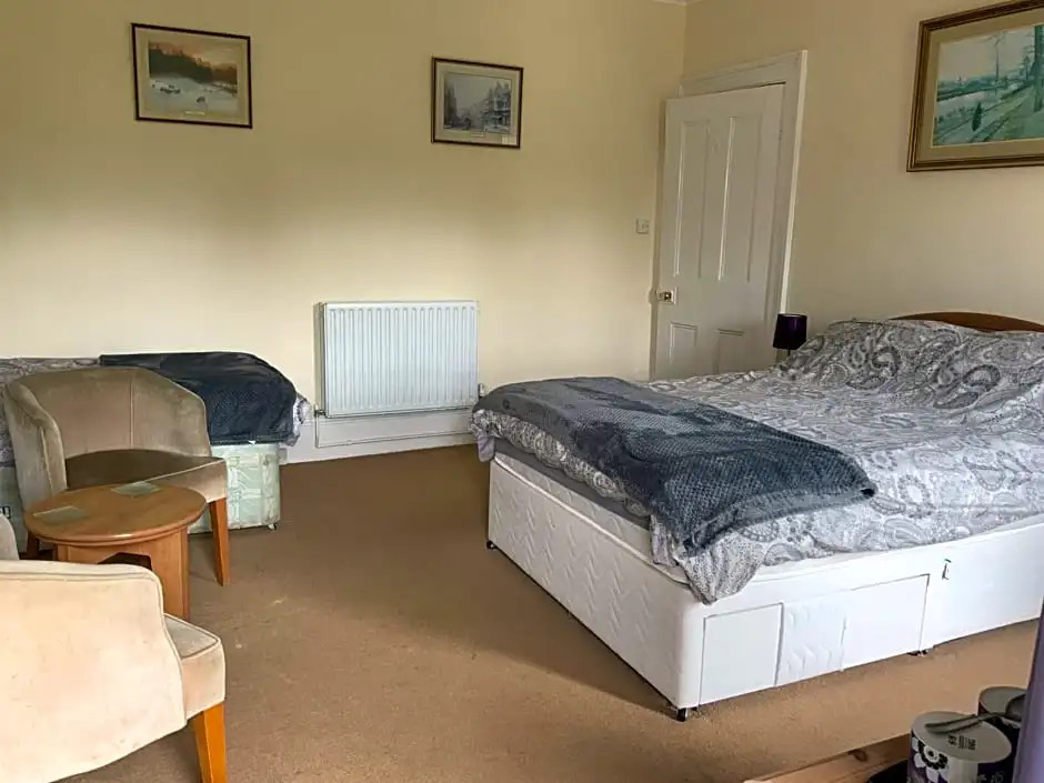 Old Gloucester Road farm bed and breakfast