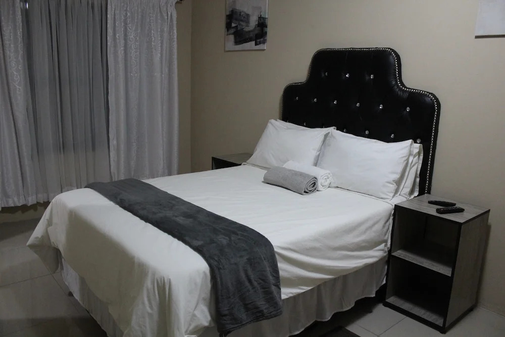 M n M Guesthouse In Turfloop Mankweng