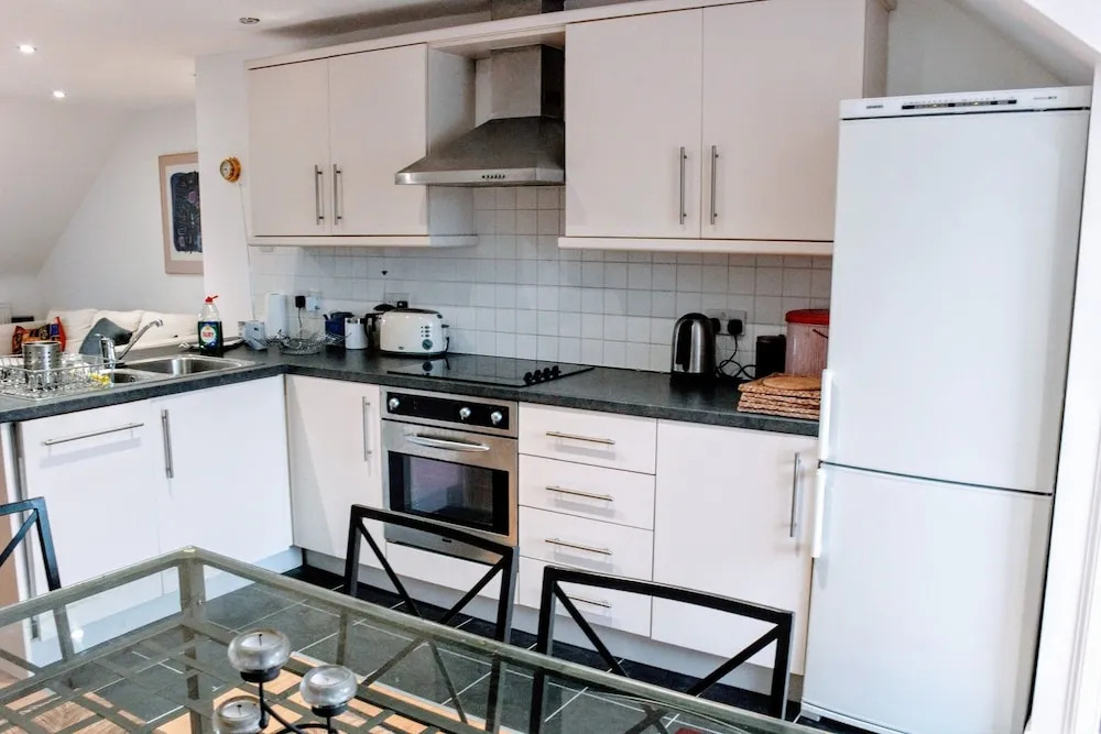 1 Bedroom Penthouse Apartment On Royal Mile