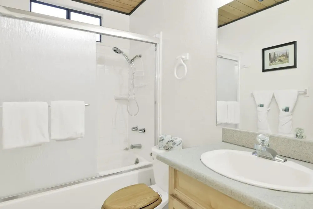 2156-summit Escape 2 Bedroom Home by Redawning