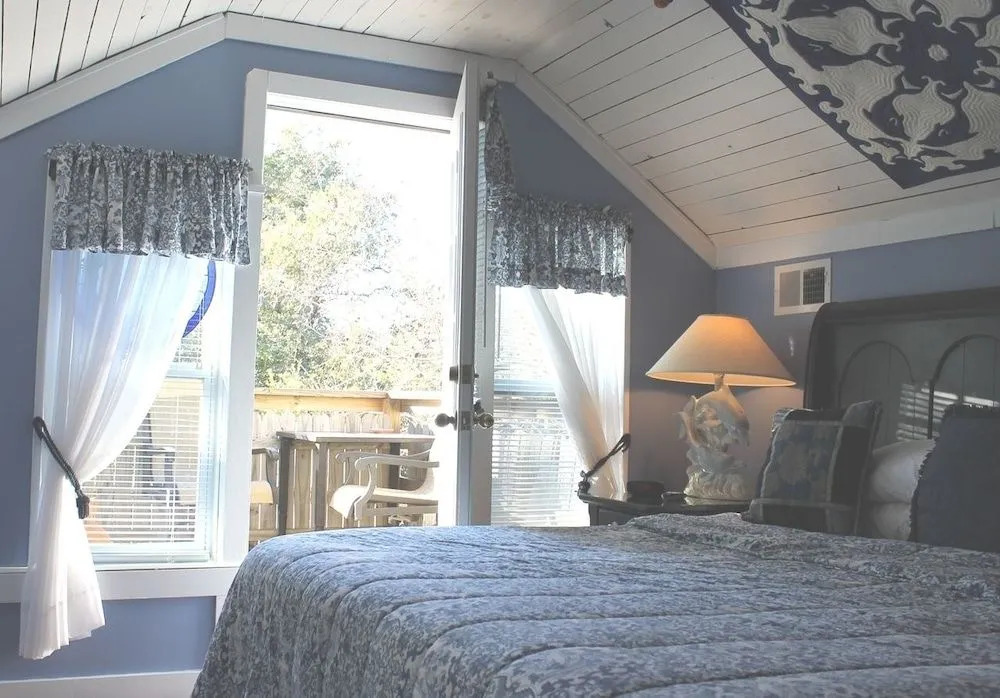Tybee Island Inn Bed & Breakfast