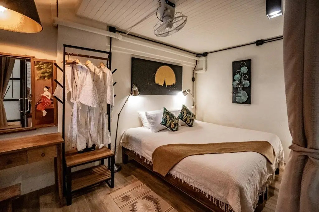 Luxury Industrial Flat 5 Mins from Nimman