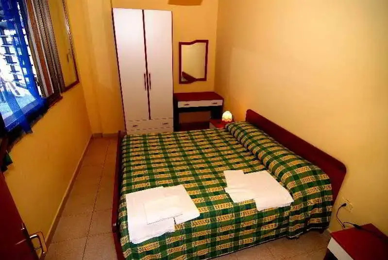 Cirucco Bay Hotel & Camping