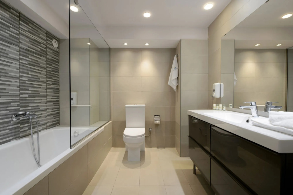 Piraeus City Hotel