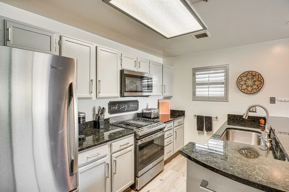 Epic Tucson Rental w/ Golf Course & Mtn Views!