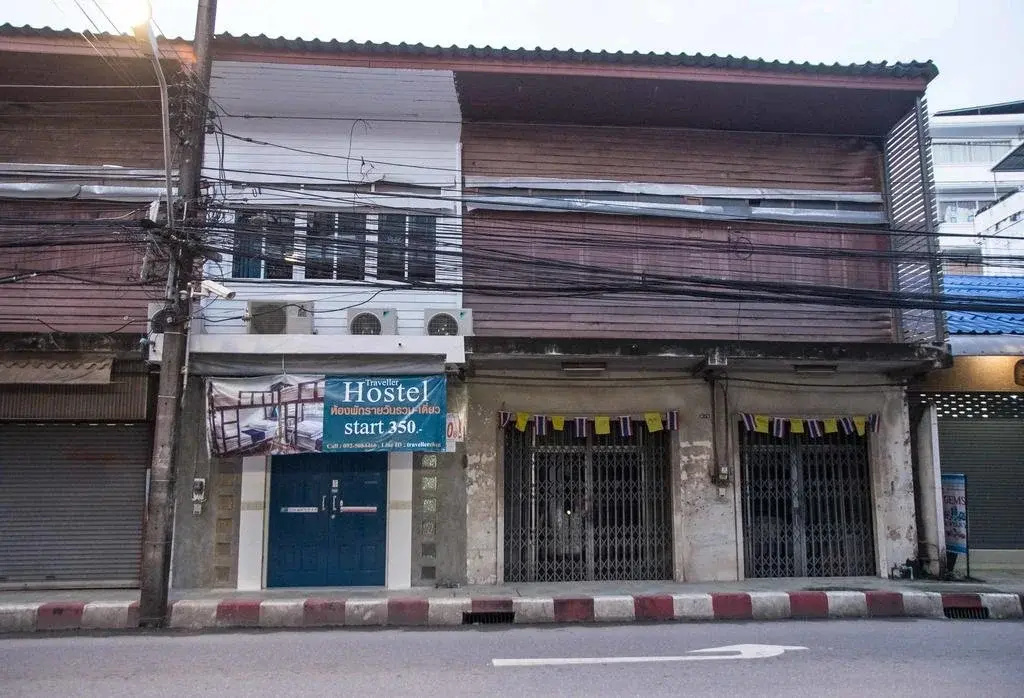 The Traveller Hostel - Adults Only